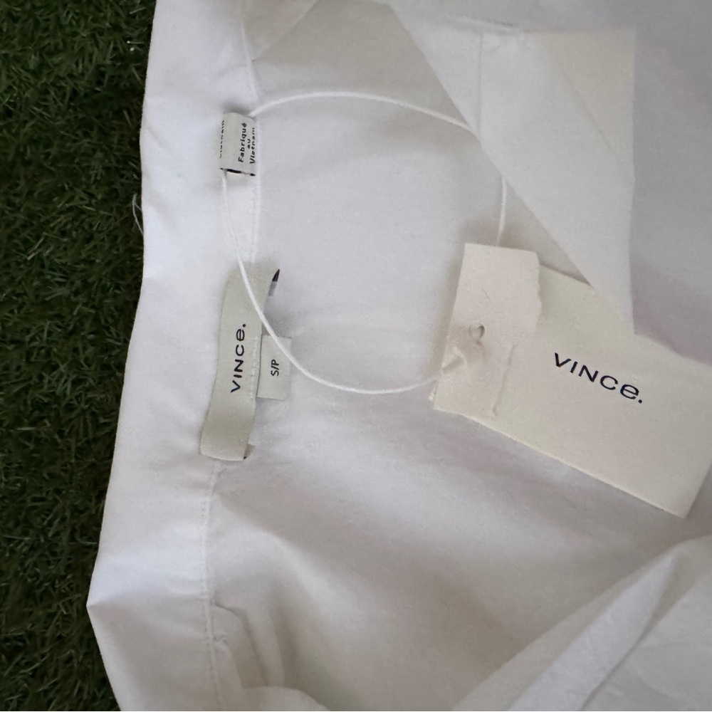 VINCE SHAPED COLLAR CAP SLEEVE BLOUSE Size S Small New with tags $295 - Picture 7 of 10